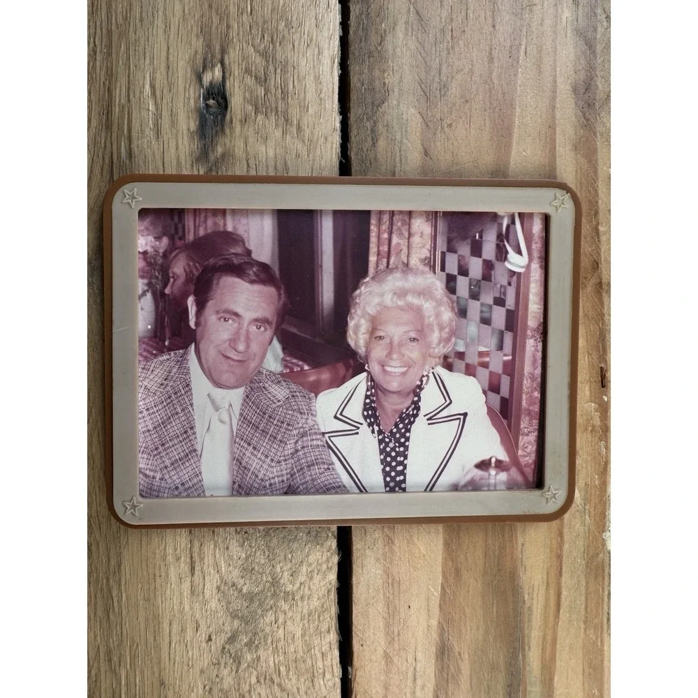 VTG 70s Or 80s Royal Carribean Cruise Plastic Picture Frame About 5 1/2 X‎ 4 In